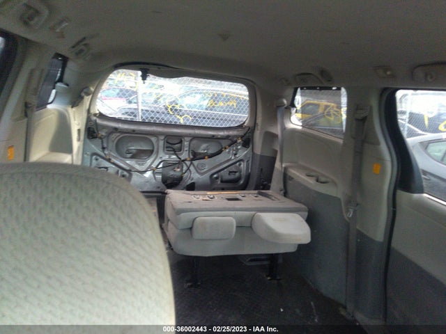 Aukcja sprzedaży 2011 Toyota Sienna Le, vin: 5TDKK3DC0BS082868, numer aukcji: 36002443