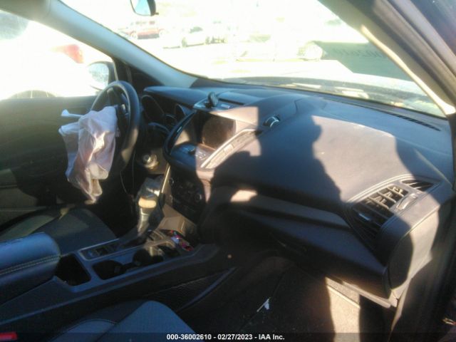 1FMCU0GD8HUC55070 Ford ESCAPE SE