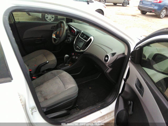 Chevrolet SONIC LS 2017 1G1JB5SH3H4154634 Image 6