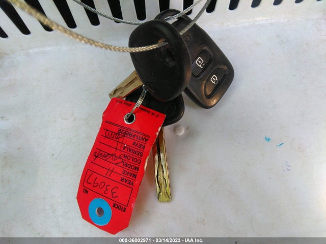 KIA SORENTO LX 2011 5XYKT3A19BG088990 Image 3