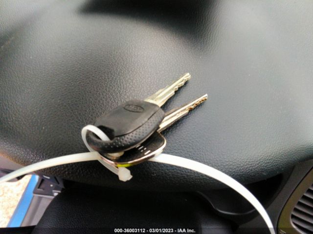 KNADE123076223689 KIA Rio Sx