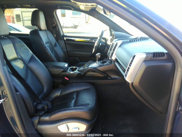 2014 Porsche Cayenne, VIN: WP1AF2A22ELA34072