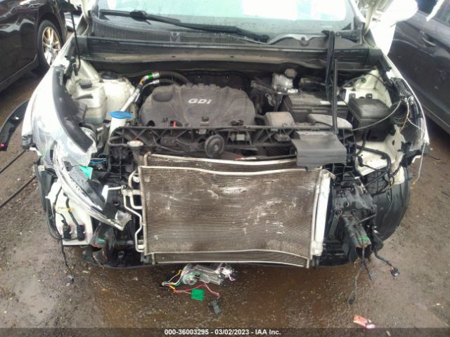 KNDPCCAC7G7834073 KIA Sportage Ex