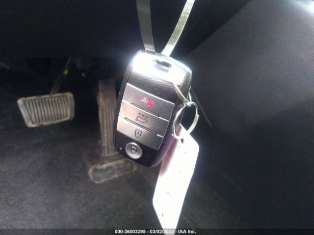 KNDPCCAC7G7834073 KIA Sportage Ex