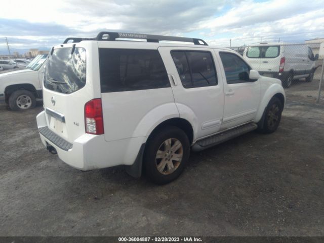 5N1AR18U56C628338 Nissan Pathfinder Le