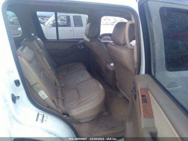 5N1AR18U56C628338 Nissan Pathfinder Le