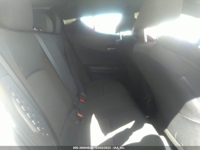 Toyota C-HR XLE 2018 NMTKHMBX5JR035455 Image 8