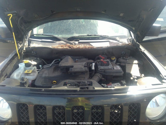 1C4NJPBB0GD788002 Jeep Patriot 75th Anniversary