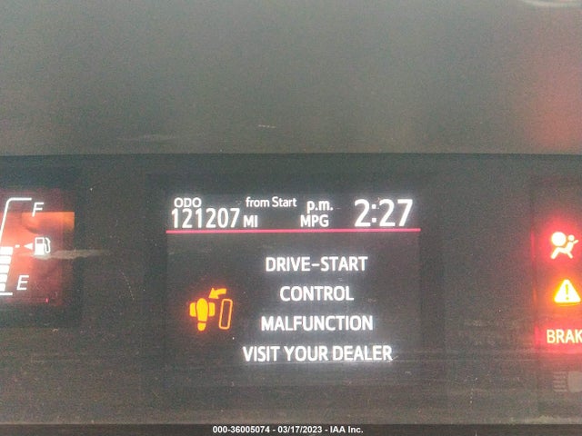Toyota Prius C One/two/three/four 2016 JTDKDTB37G1135549 Image 9