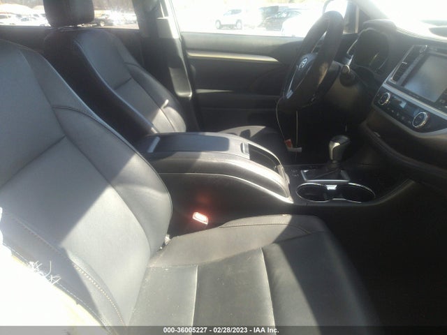 Toyota Highlander Se/xle 2019 5TDJZRFH7KS567804 Image 5