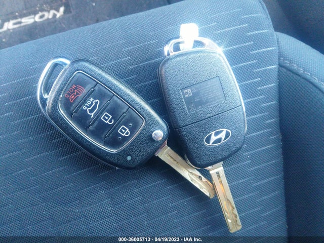 Hyundai TUCSON SE 2019 KM8J2CA49KU069858 Image 3