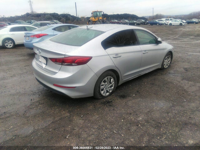 Hyundai ELANTRA SE 2018 5NPD74LF6JH384195 Image 4