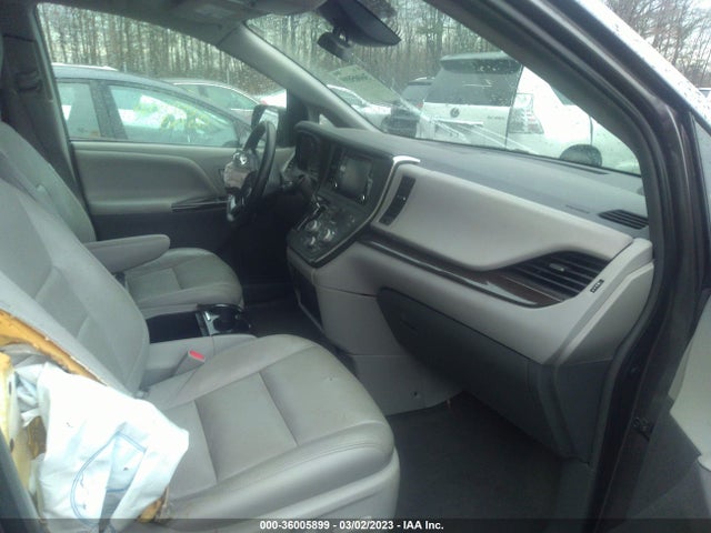 2019 Toyota Sienna, VIN: 5TDYZ3DC8KS973514