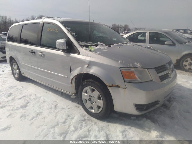 2010 2D4RN5D1XAR215789 главное изображение
