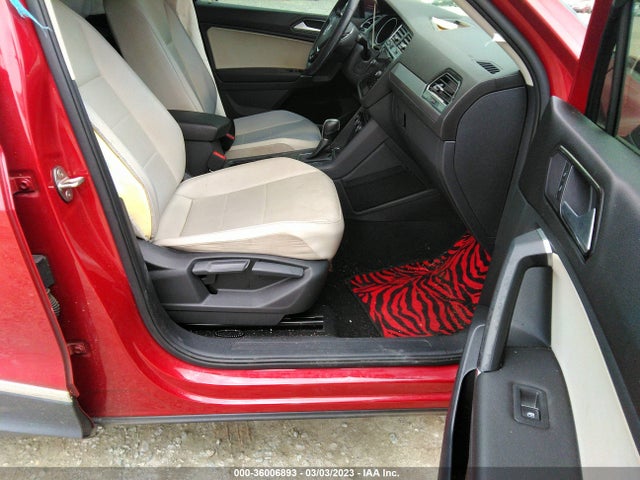 3VV3B7AX8JM200619 Volkswagen Tiguan Sel/se