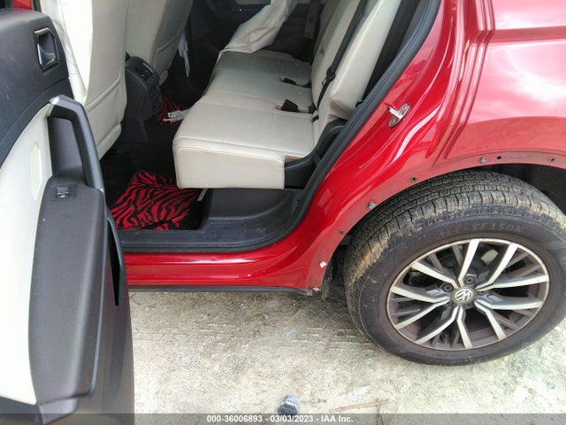 3VV3B7AX8JM200619 Volkswagen Tiguan Sel/se