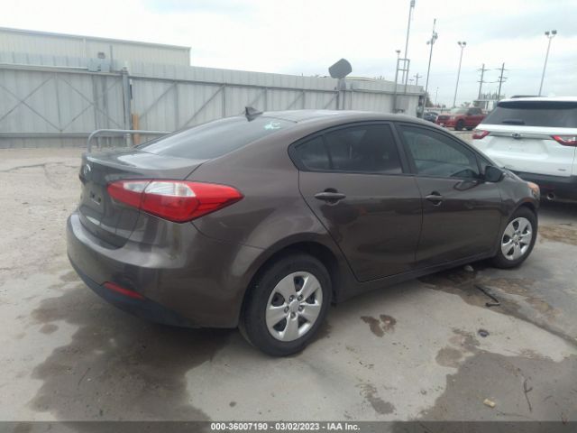 KNAFX4A67F5306752 KIA FORTE LX