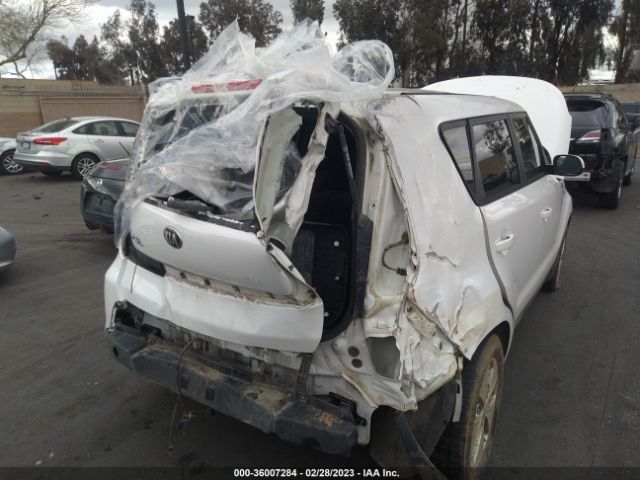 KNDJN2A2XE7747475 KIA Soul Base