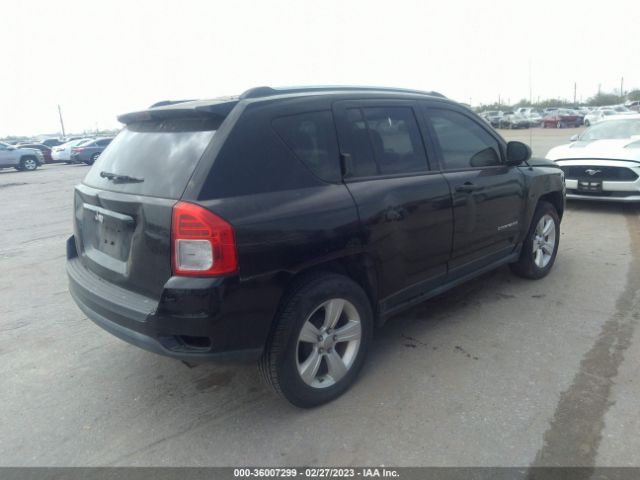 1C4NJCBA8CD528747 Jeep Compass Sport