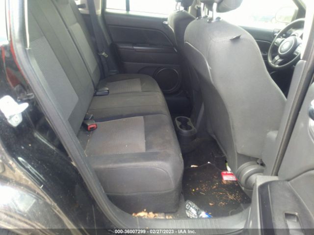 1C4NJCBA8CD528747 Jeep Compass Sport