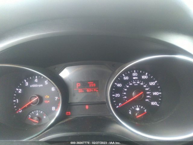 KNDMB5C16H6228414 KIA SEDONA LX