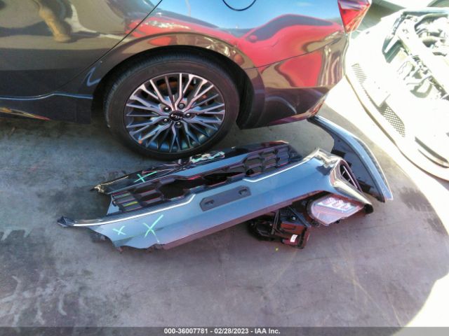 3KPF54AD4NE441486 KIA Forte Gt-line