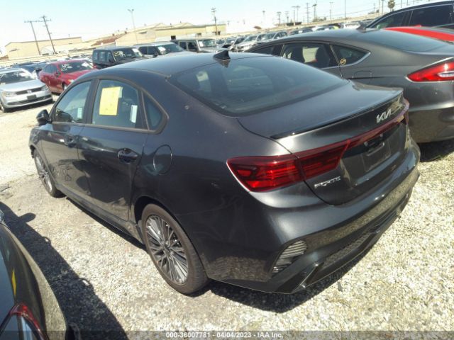 3KPF54AD4NE441486 KIA Forte Gt-line
