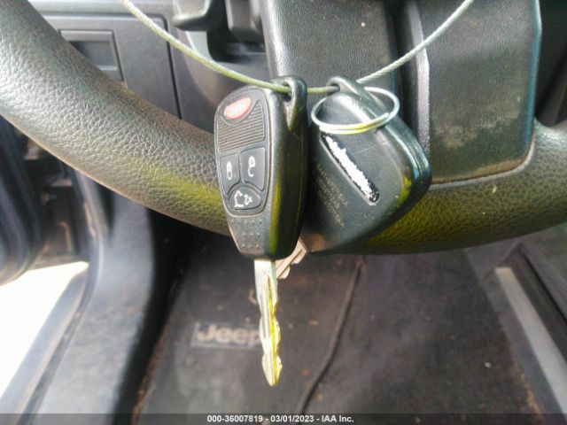 1J4PP2GK5BW551368 Jeep Liberty Sport