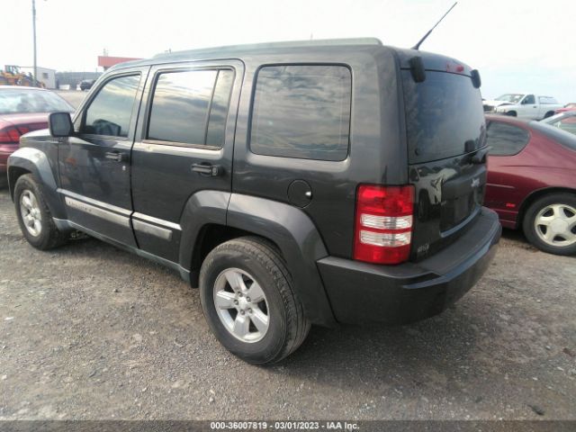 1J4PP2GK5BW551368 Jeep Liberty Sport
