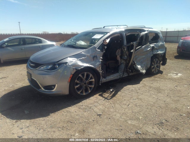 Chrysler Pacifica Limited 2018 2C4RC1GG3JR226659 Image 2