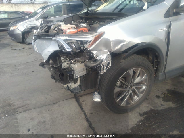 2016 Toyota RAV4, VIN: JTMRJREV0GD051787