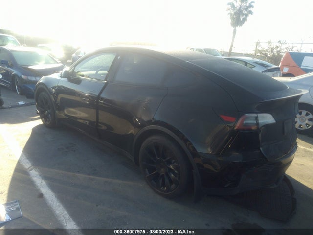 Tesla Model Y Long Range 2021 5YJYGDEE9MF198224 Image 3