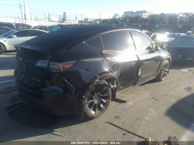 Tesla Model Y Long Range 2021 5YJYGDEE9MF198224 Image 6