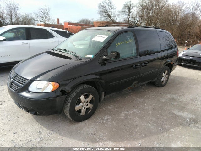 2005 DODGE GRAND CARAVAN SXT VIN: 2D8GP44L15R388795