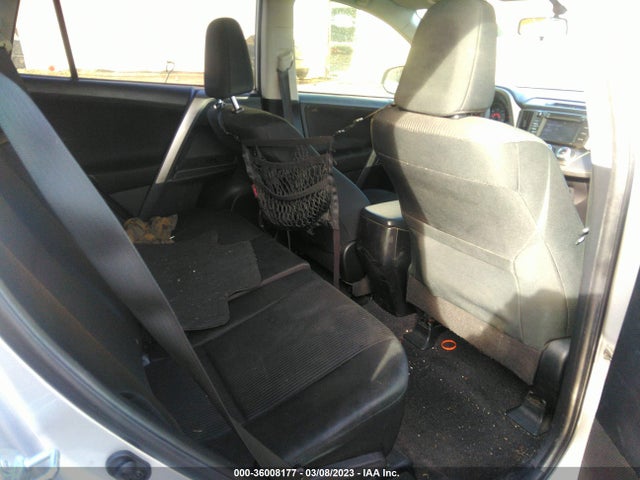 Toyota RAV4 LE 2015 JTMBFREV8FD149483 Image 9