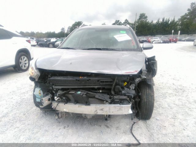 KNDCB3LC3N5535090 KIA NIRO LX