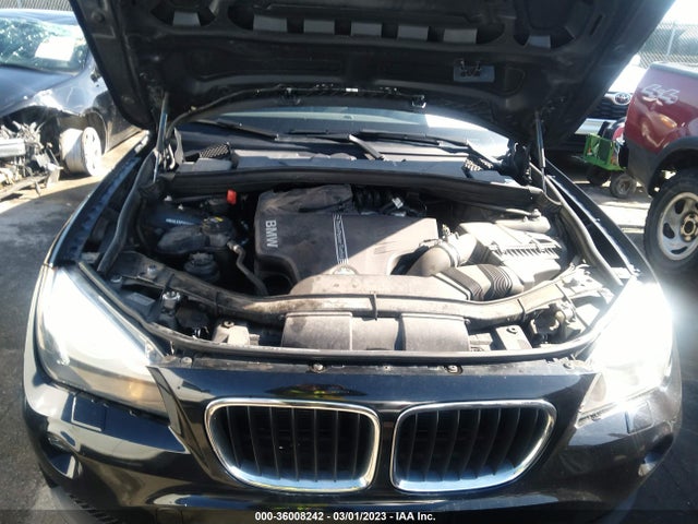 BMW X1 2015 WBAVL1C57FVY24886 Image 10