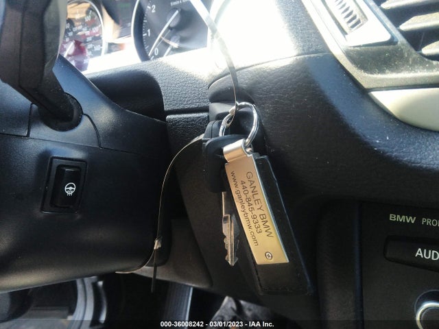 BMW X1 2015 WBAVL1C57FVY24886 Image 11
