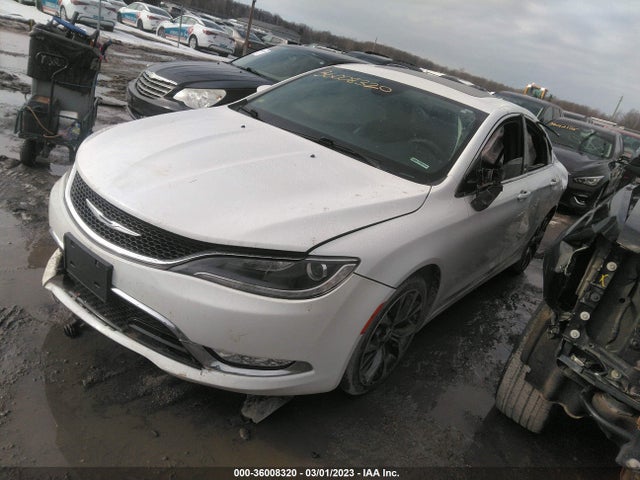 Chrysler 200 C 2015 1C3CCCCG7FN740434 Image 2