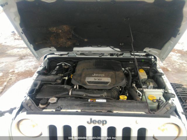 1C4BJWEG9EL254066 Jeep Wrangler Unlimited Sahara
