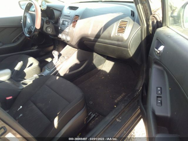 KNAFK4A62G5559140 KIA FORTE LX