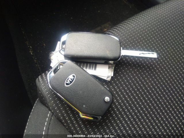 3KPF24AD9KE021727 KIA Forte Lxs