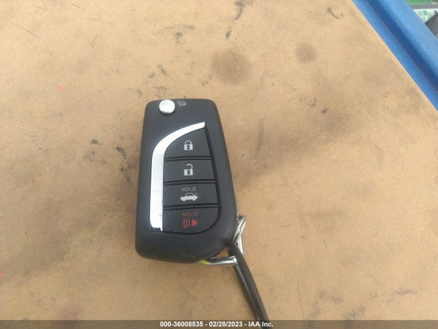 2022 Toyota Camry, VIN: 4T1G11AK8NU073095