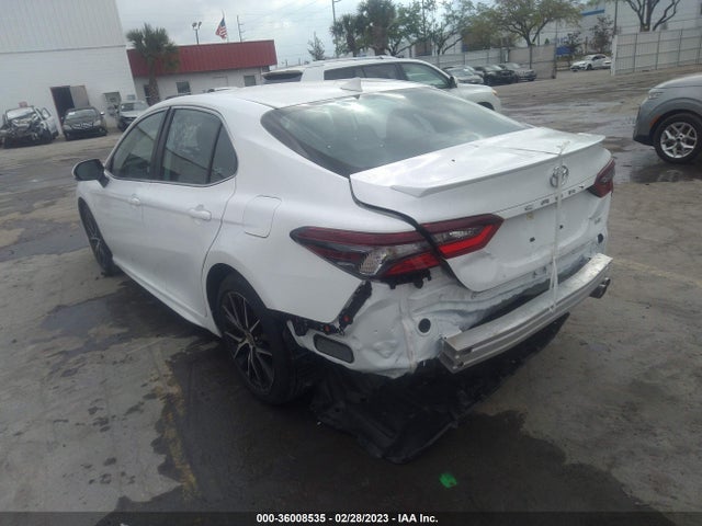 2022 Toyota Camry, VIN: 4T1G11AK8NU073095