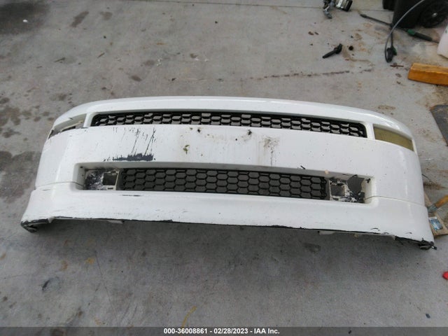 2004 SCION XB VIN: JTLKT324140137590