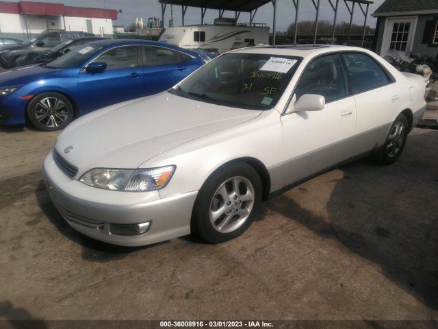 JT8BF28G210328945 Lexus ES 300