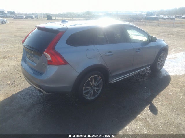 2017 Volvo V60, VIN: YV440MWK4H1039291