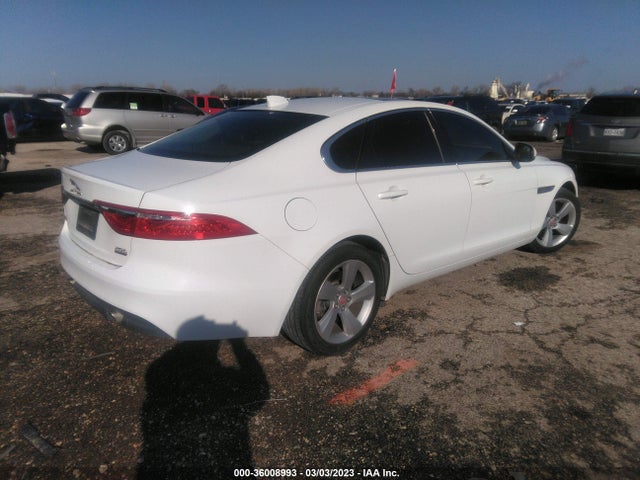 2018 JAGUAR XF 25T VIN: SAJBS4FX4JCY70656