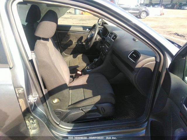 3VWPX7AJ8BM668149 Volkswagen Jetta Sportwagen S