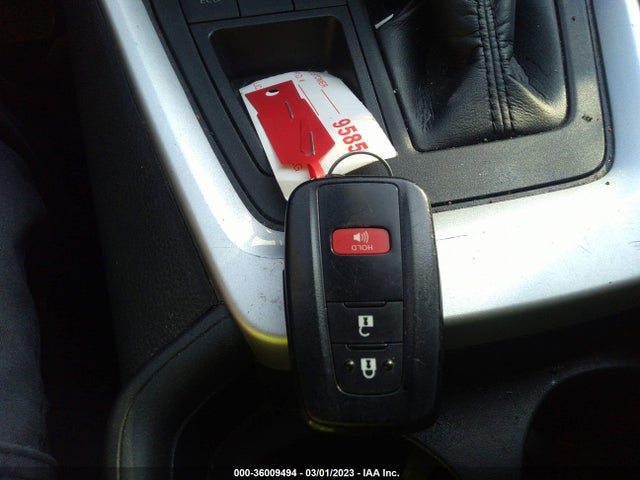 2020 TOYOTA RAV4 XLE VIN: 2T3W1RFV7LW058976